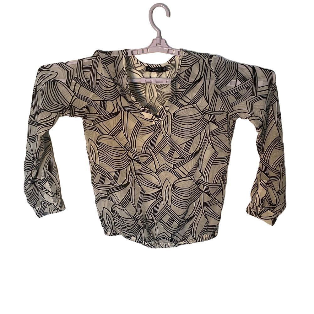 The Limited Tunic Blouse Women's Size S‎ Black White Rayon Long Sleeves